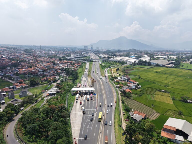 Lalu Lintas Tol Jabodetabek–Jawa Barat Meningkat, Arah Puncak dan Cileunyi Alami Lonjakan Signifikan