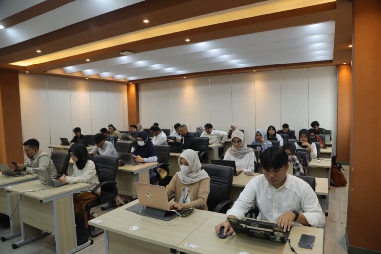 Kemnaker Luluskan 1.565 Calon Ahli K3, Perkuat Upaya Pencegahan Kecelakaan Kerja di Indonesia