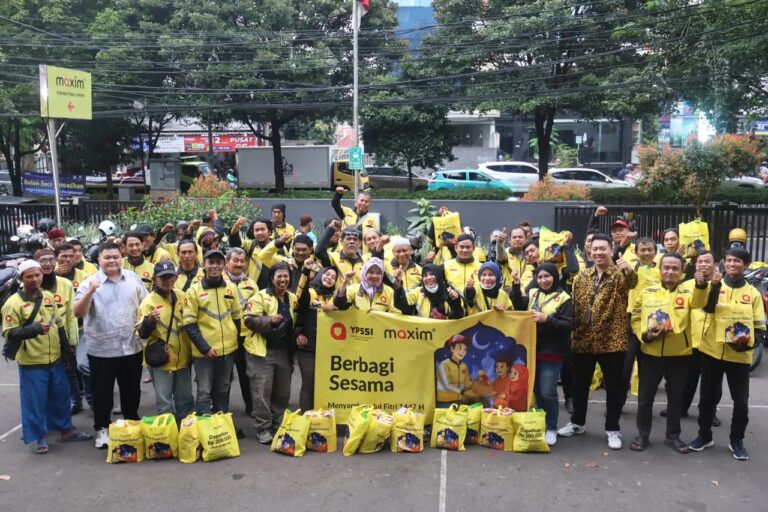 Maxim Jakarta Salurkan Santunan Anak Yatim dan Paket Sembako untuk Mitra Pengemudi