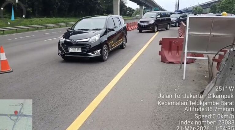 Arus Lalu Lintas Meningkat, Jasa Marga Buka Akses Contraflow hingga KM 47 Tol Jakarta-Cikampek
