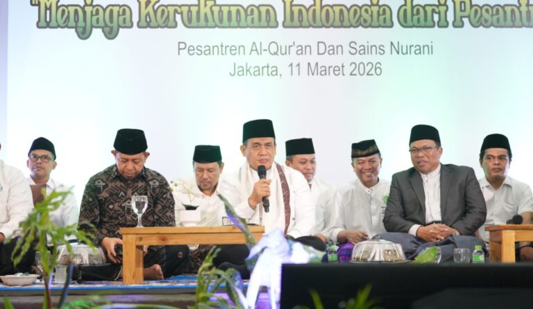 Wamenag Tegaskan Pesantren Benteng Kerukunan Indonesia