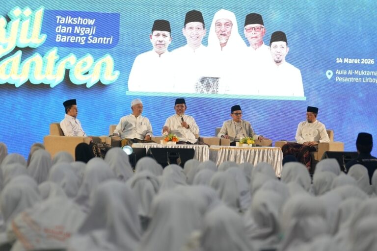 Kemenag Gelar Takjil Pesantren di Lirboyo, Soroti Karakter Santri Inspiratif