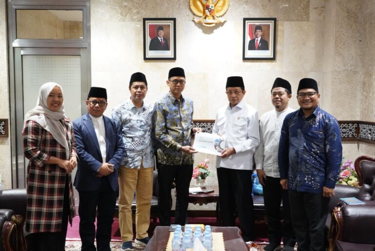 Menag Dorong Ormas Agama Perkuat Ekonomi Syariah dan Sosial