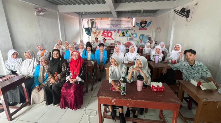 Gelar PKM di SMK Darussalam 2 Pamulang, Mahasiswa S2 UNPAM Dorong Kepemimpinan Siswa Adaptif Cegah Bullying