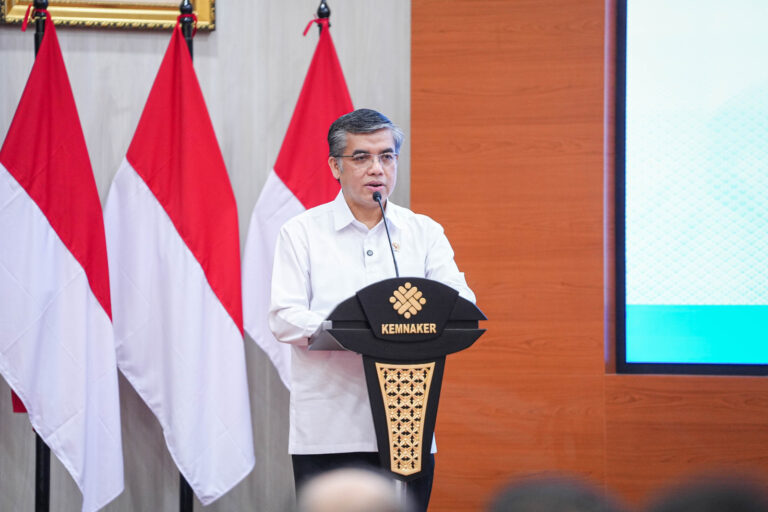 Pemerintah Perkuat Perlindungan Pekerja, Permenaker 7/2026 Batasi Alih Daya