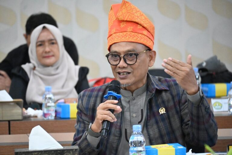 DPR Soroti Jalur Mandiri PTN, Dinilai Tekan Daya Saing Perguruan Tinggi Swasta