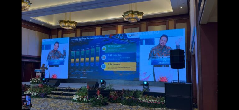 Kukuhkan Pengurus ASPEKSINDO, Menteri KP ingatkan Daerah Harus Naik Kelas ke Hilirisasi Perikanan