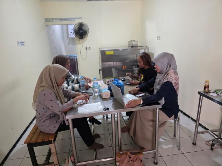 Pertamina Fasilitasi 1.346 Sertifikasi UMKM Awal 2026, MiniesQ Sukses Tembus Ritel Modern Usai Kantongi Halal