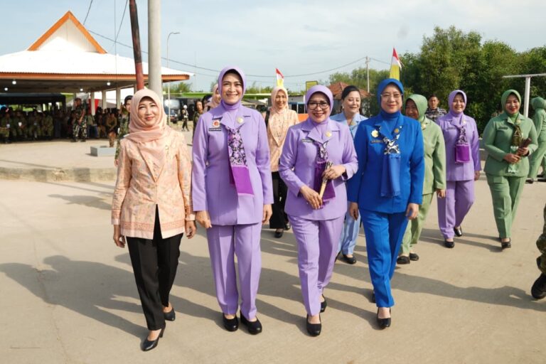 Dharma Pertiwi Gelar Bakti Sosial di Bekasi, Ny. Evi Agus Subiyanto Pimpin Langsung Aksi Kemanusiaan