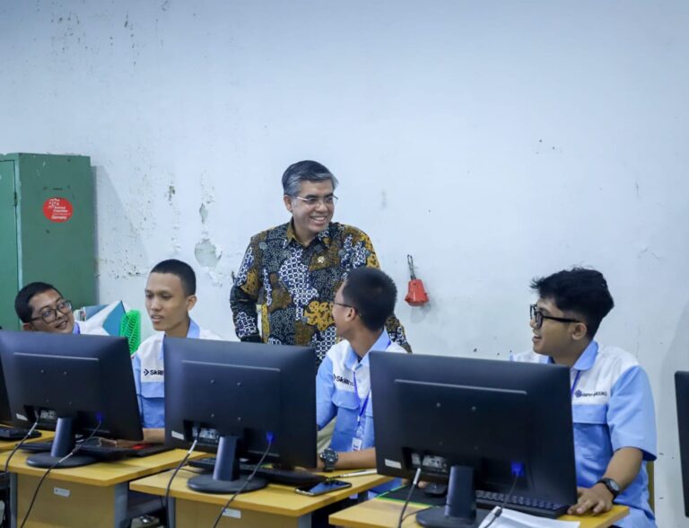 Menaker Dorong Pelatihan Vokasi Berbasis Industri, Lulusan Ditargetkan Siap Kerja