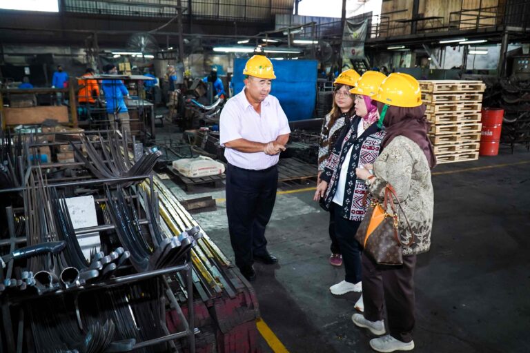 Kemenperin Perkuat Daya Saing IKM Perkakas Tangan