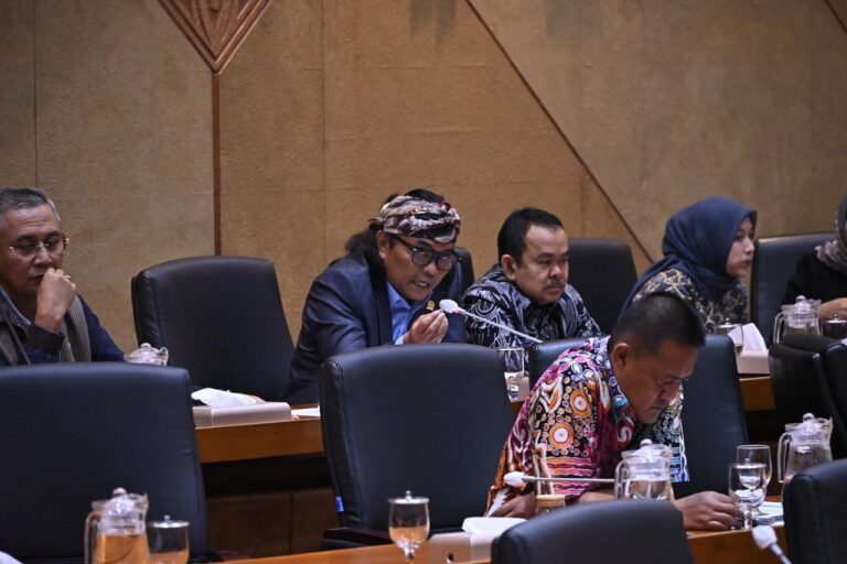 Buruh Turun ke Jalan, Legislator: Ini Alarm Keras Krisis Ketenagakerjaan, Bukan Sekadar Aksi