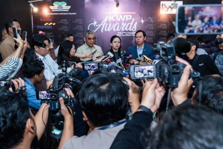 Terima Award dari Forum Pers DPR, Puan Sebut Kerja Parlemen Butuh Dikawal Media
