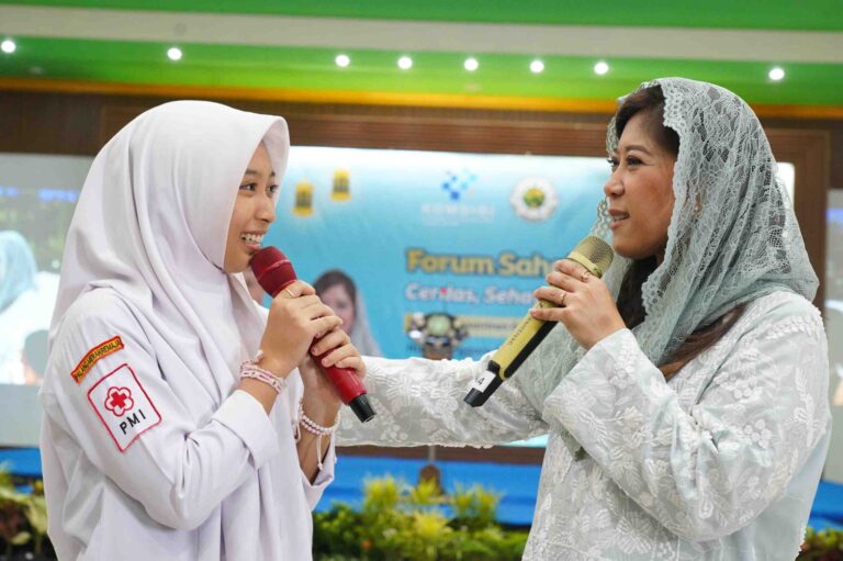Pesantren Benteng Utama Lindungi Anak dari Ancaman Digital