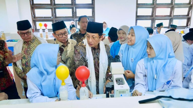 Raih Lisensi IB, Lulusan MAN IC Serpong Makin Mudah Tembus Kampus Top Dunia