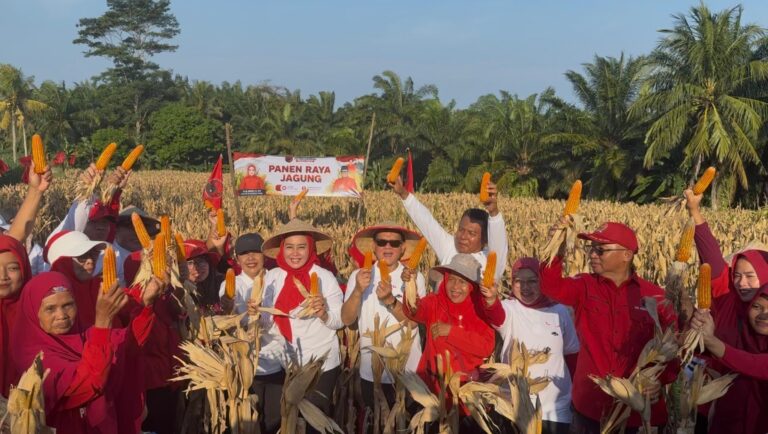 Panen Ikan dan Jagung di Lampung Selatan, Prof Rokhmin: Ketahanan Pangan Harus Dimulai dari Desa