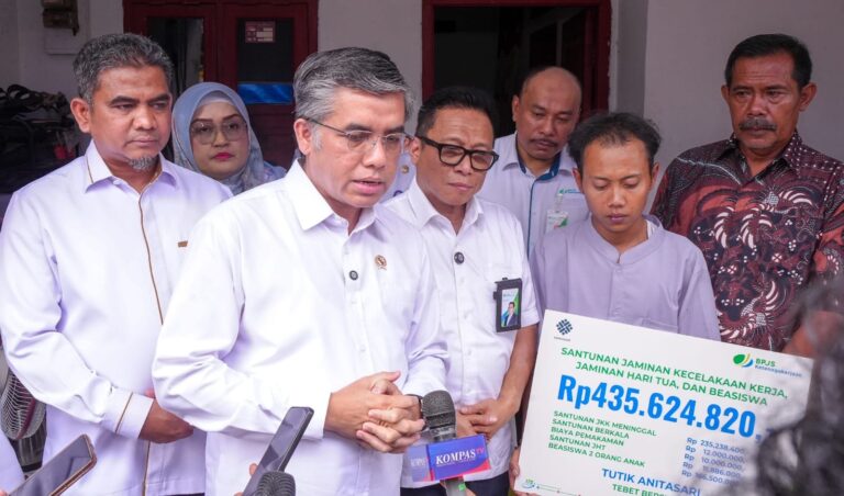Menaker Yassierli Tegaskan Jaminan Sosial untuk Semua Pekerja