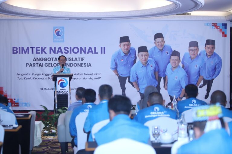 Mahfuz Sidik Bekali Anggota DPRD Partai Gelora Seni Komunikasi dan Strategi Politik Hadapi Pemilu 2029