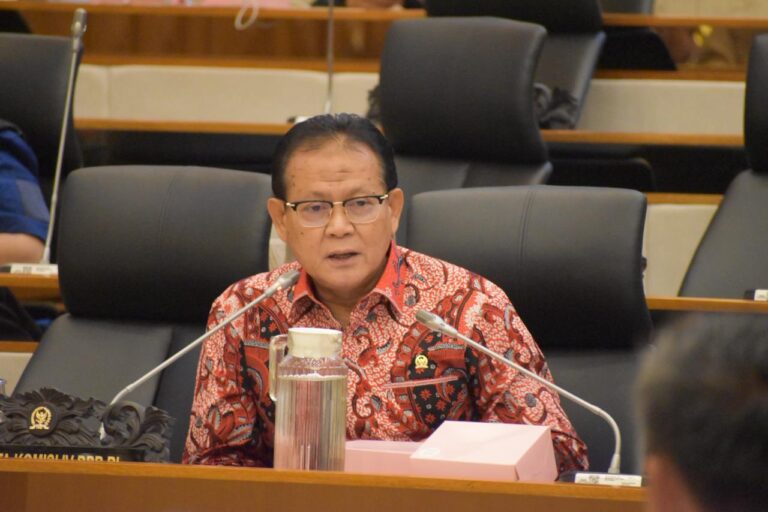 Rokhmin Dahuri: Revisi UU Kehutanan Kunci Atasi Deforestasi dan Perkuat Ekonomi Hijau