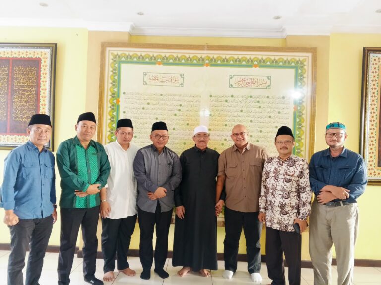 Kiai Manarul Hidayat Restui Gus Hery Haryanto Azumi Maju Calon Ketua Umum PBNU pada Muktamar ke-35