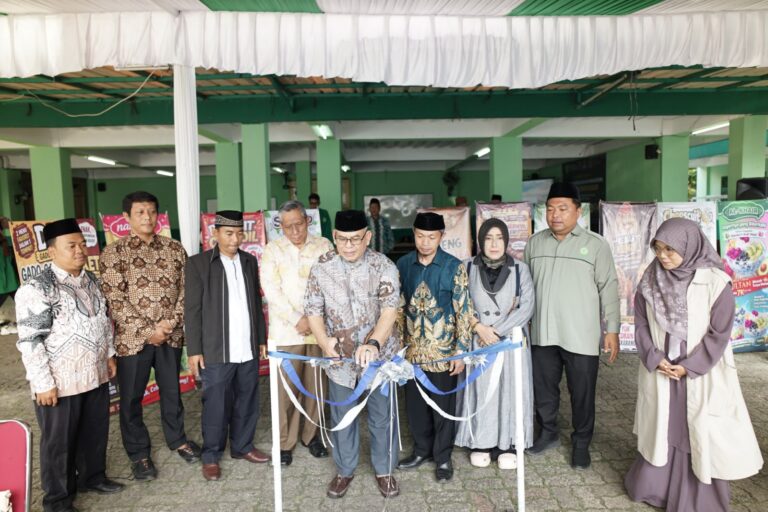 FEBI dan Pusat Bisnis UID Gelar Market Day, Bangun Jiwa Wirausaha untuk Indonesia Emas 2045