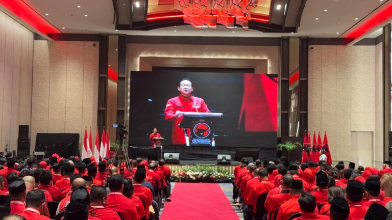 Rokhmin Dahuri bekali Anggota DPRD dan DPC PDIP Paradigma Ekonomi Biru Atasi Krisis Pembangunan