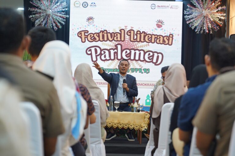 Gaungkan Gerakan Literasi, Legislator Willy Aditya Usul Ada Pojok Baca untuk Karyawan Hingga OB dan Sopir