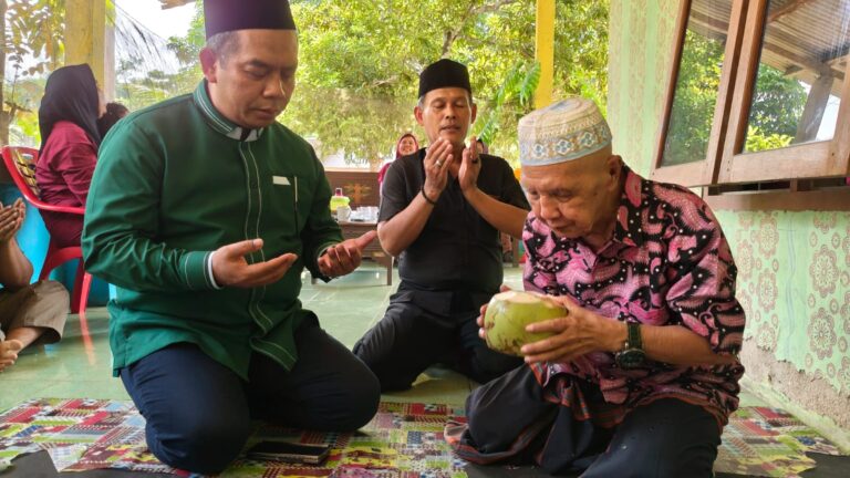 Gus Hery Silaturahim ke Murid Langsung KH Hasyim Asy’ari, Mohon Doa Restu Ikhtiar Maju sebagai Ketua Umum PBNU