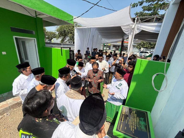 Rokhmin Dahuri Resmikan Fasilitas Toilet dan Tempat Wudhu KBNU Gebang, Tegaskan Semangat Pelayanan Umat
