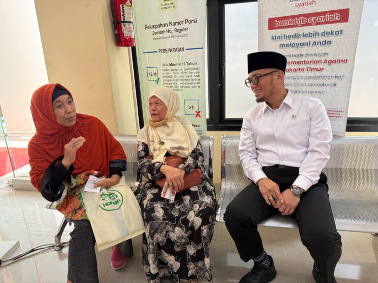Sidak Kemenhaj Jakarta Timur, Wamenhaj Dahnil Tegaskan Tak Ada Toleransi untuk Penyimpangan Haji