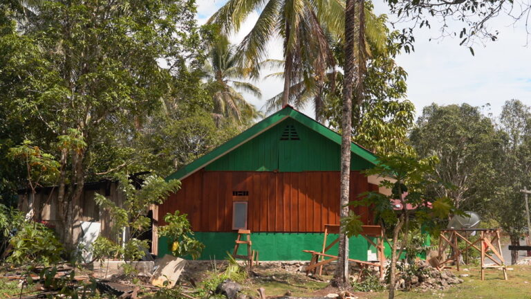 Rumah Warga Kampung Sesor Rampung 100 Persen, Bukti Nyata TMMD Ke-129 Kodim 1807/Sorong Selatan