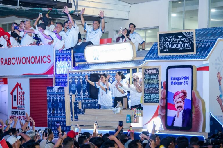 Kumpul Bersama Rakyat, Menteri UMKM Ajak Perkuat Solidaritas dan Satukan Semangat Kemerdekaan
