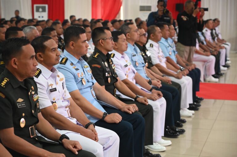 Panglima TNI Tekankan Pemimpin Harus Adaptif dan Tepat Ambil Keputusan Hadapi Ancaman Multidomain